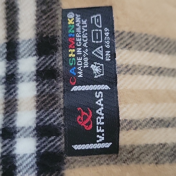 V. FRAAS Cashmink plaid scarf - Picture 3 of 3